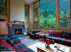 Taluswood Ridge Chalet